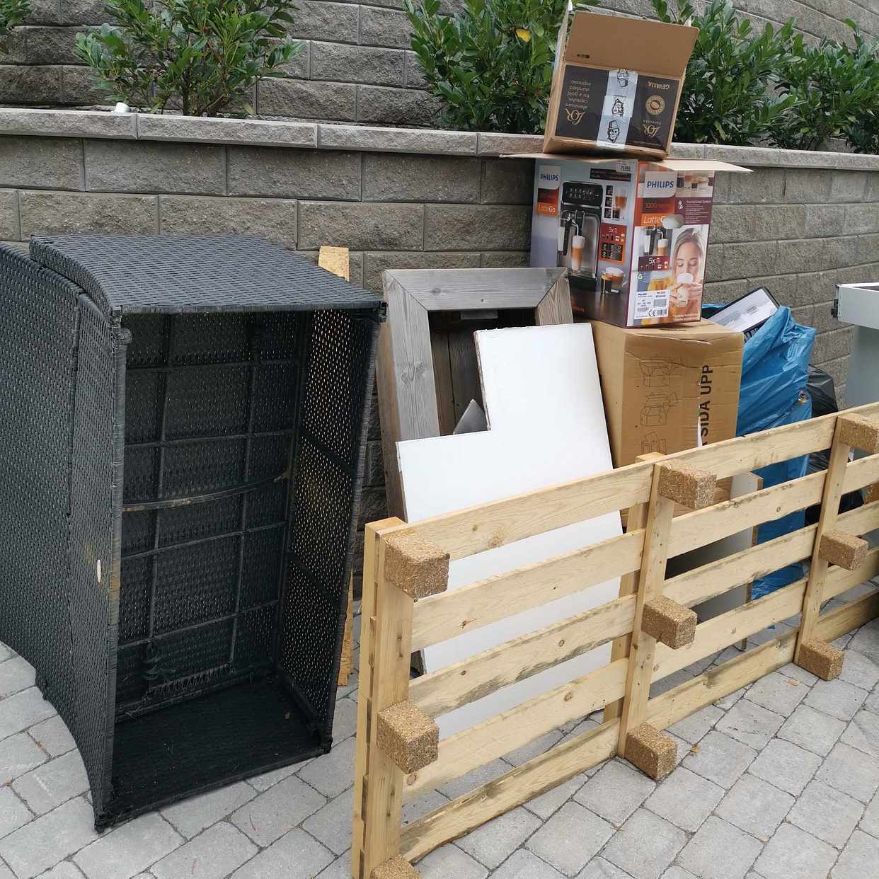 image of Blandat papp, plast, trä - Sollentuna