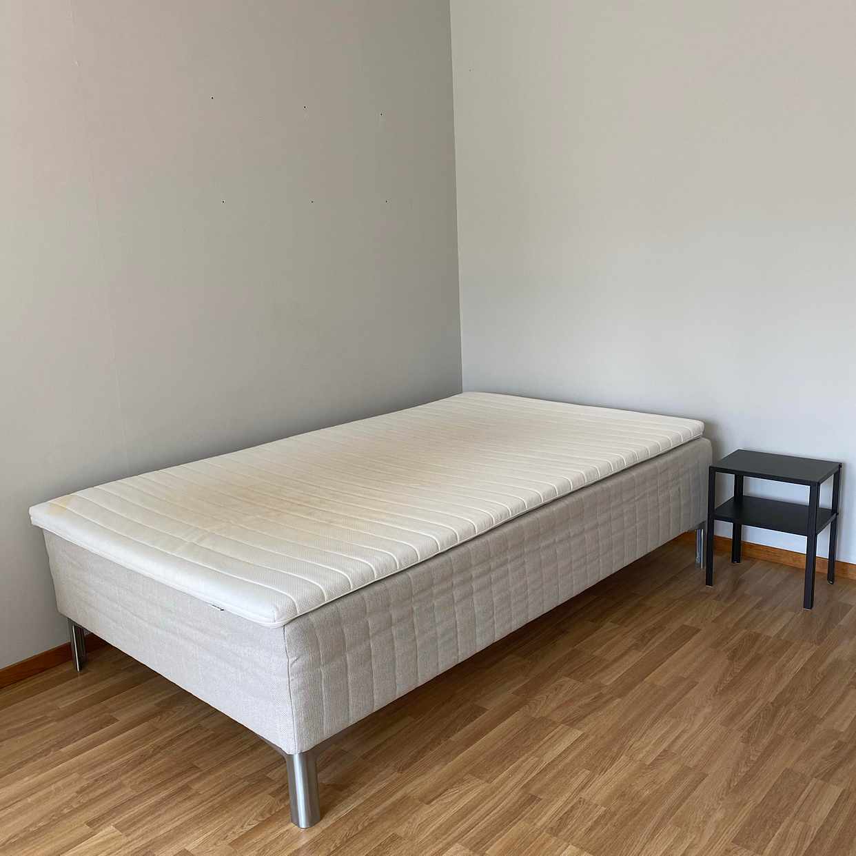 image of 120 cm säng + bäddmadrass - Nacka