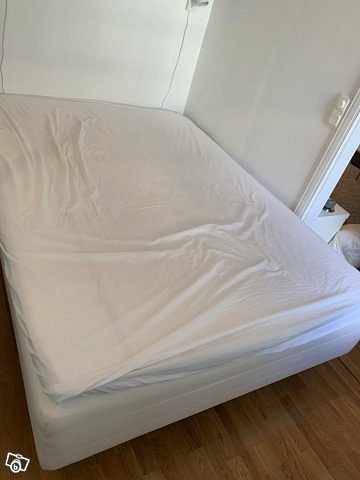 image of 140cm säng+madrass Ikea S - 