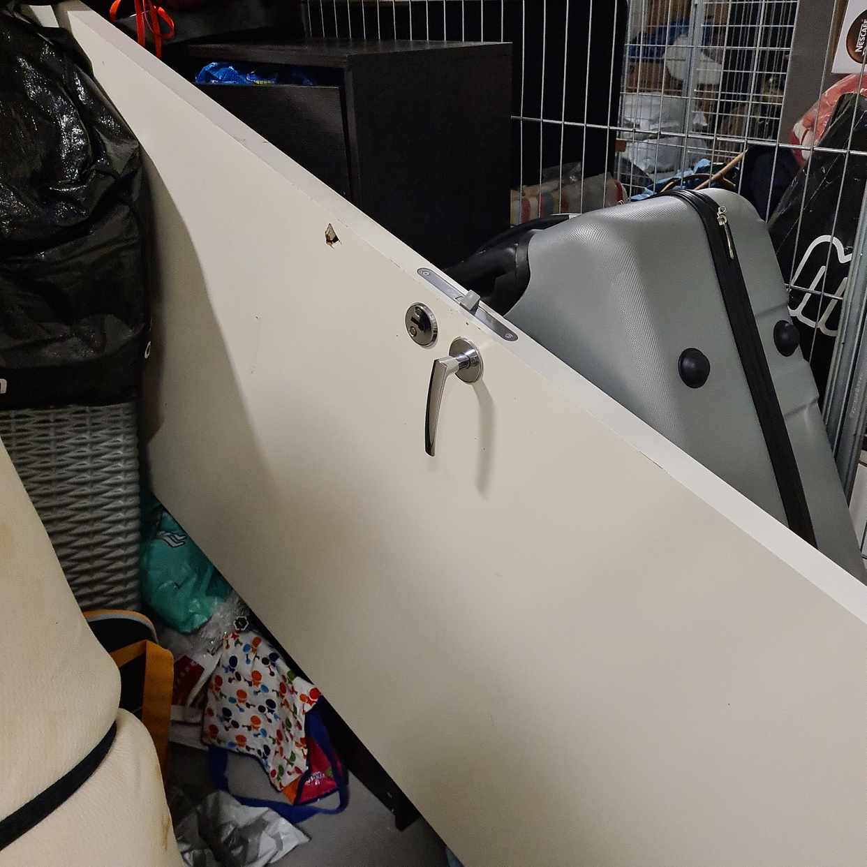 image of Needed to throw away - Sundbyberg