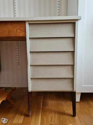 image of Skrivbord i trä - 