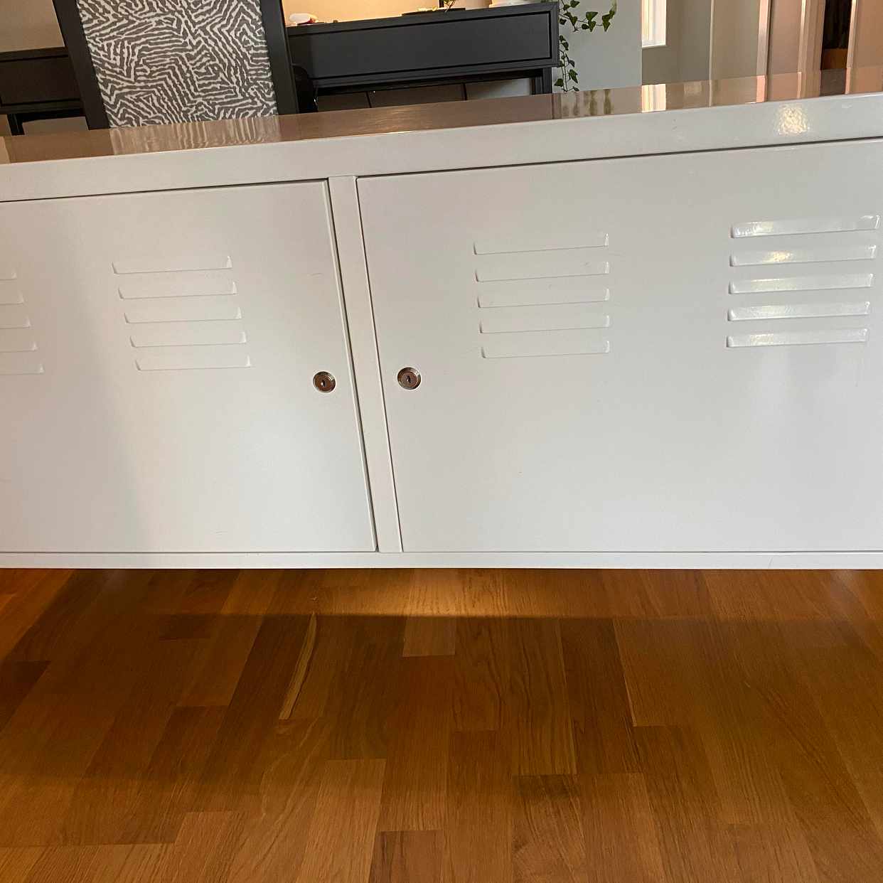 image of IKEA TV bänk bortskänkes - Täby