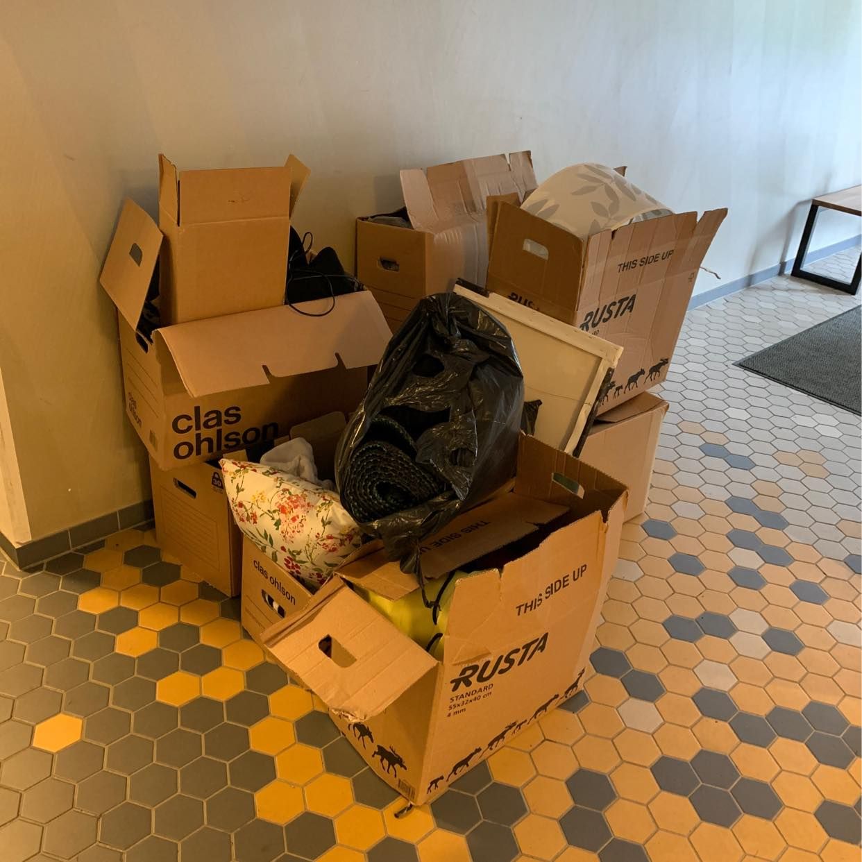 image of Keep or throw away - Solna