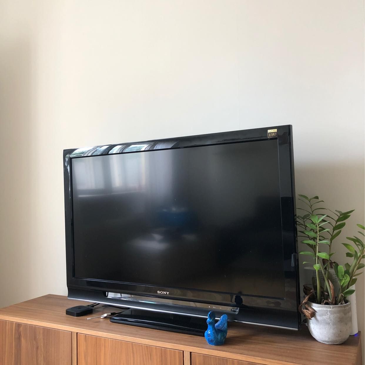 image of Slänga trasig TV apparat - Stockholm