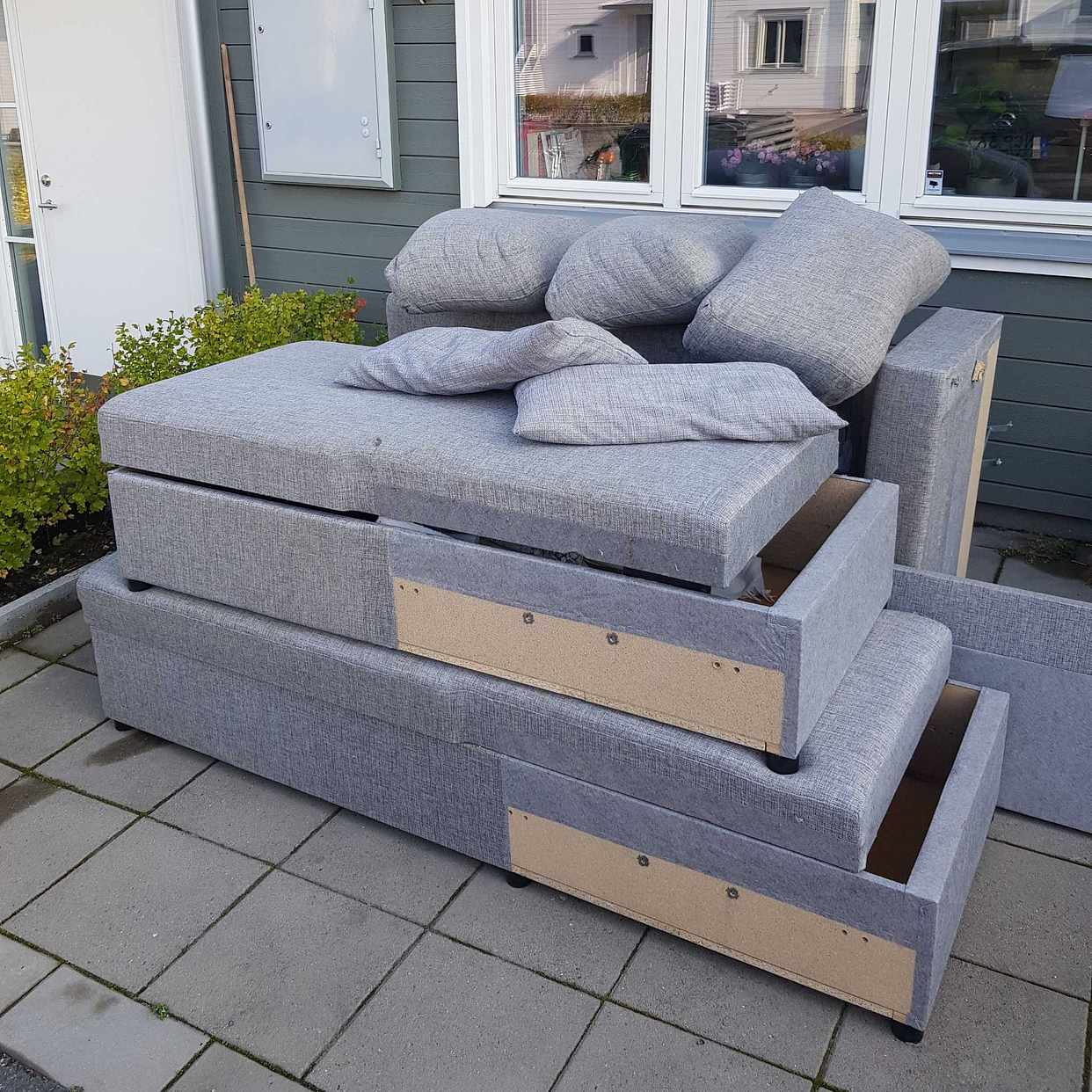 image of Soffa till återvinning - Handen