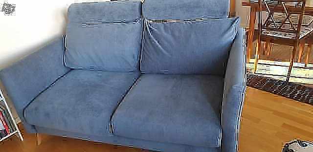 image of Small sofa, two elevators - 