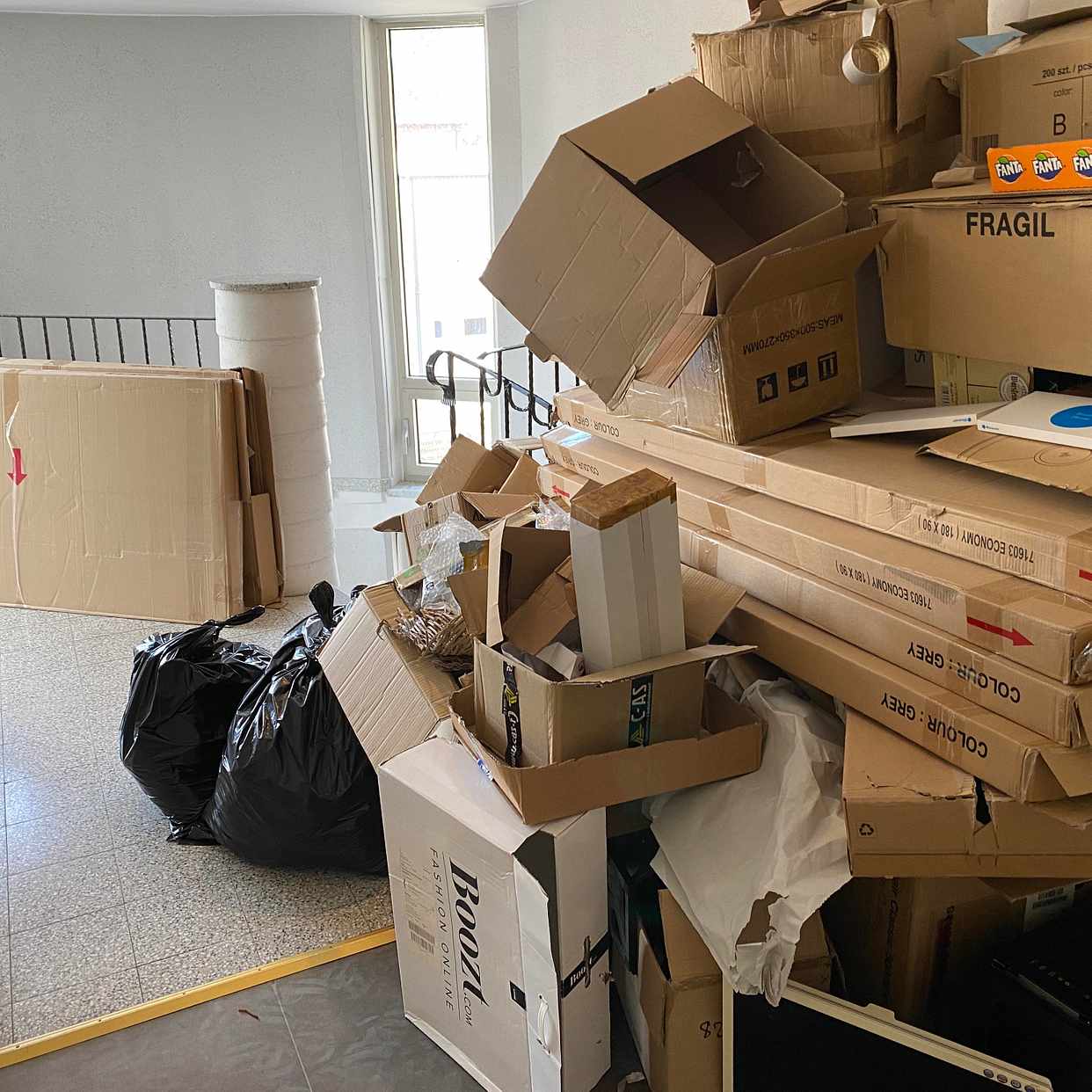 image of Cardboard, office waste - Södertälje