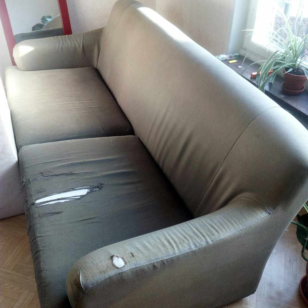 image of Gammal soffa - Bagarmossen