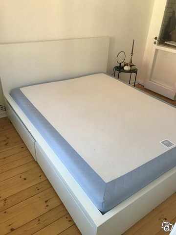 image of Säng med förvaring - 