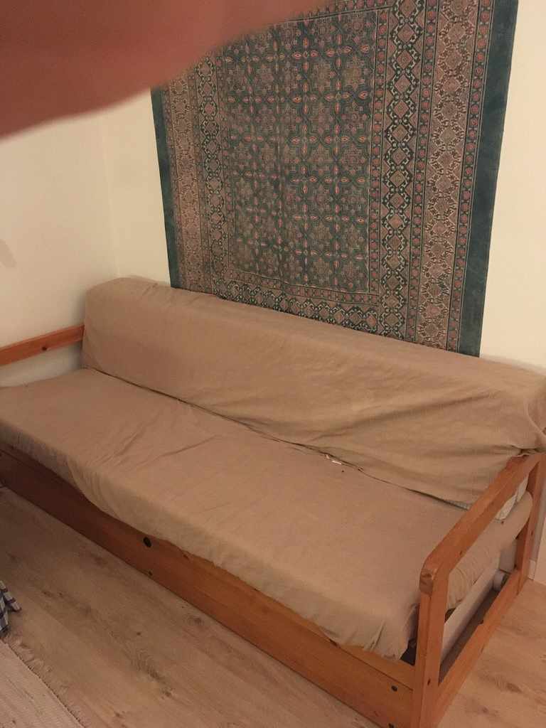 image of Soffa som kan bli en säng - 
