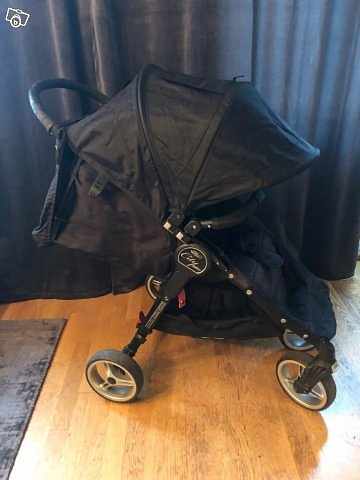image of Baby Jogger City Mini 4 - 