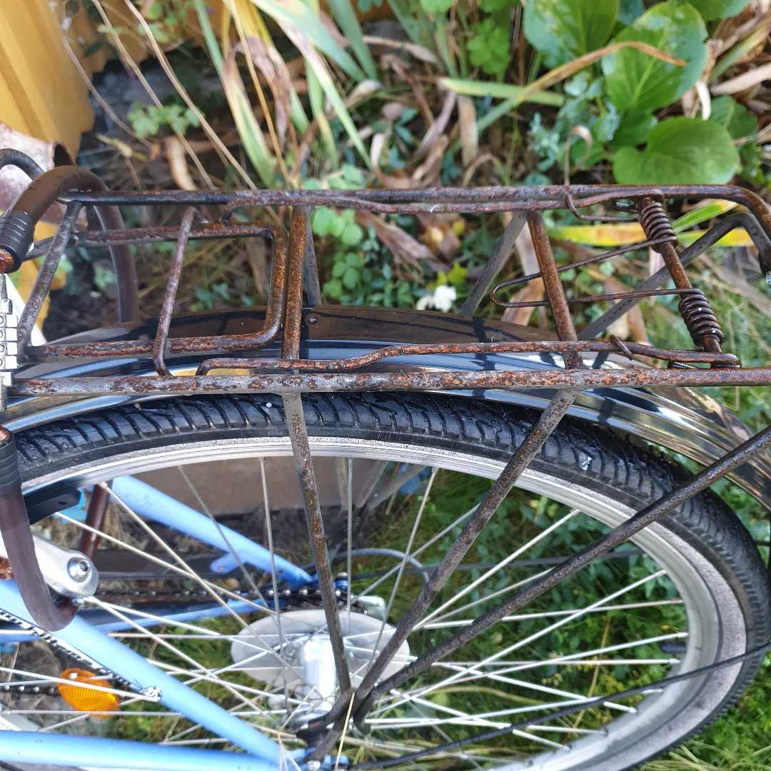 image of Cykel som stått ute 3 år - Spånga