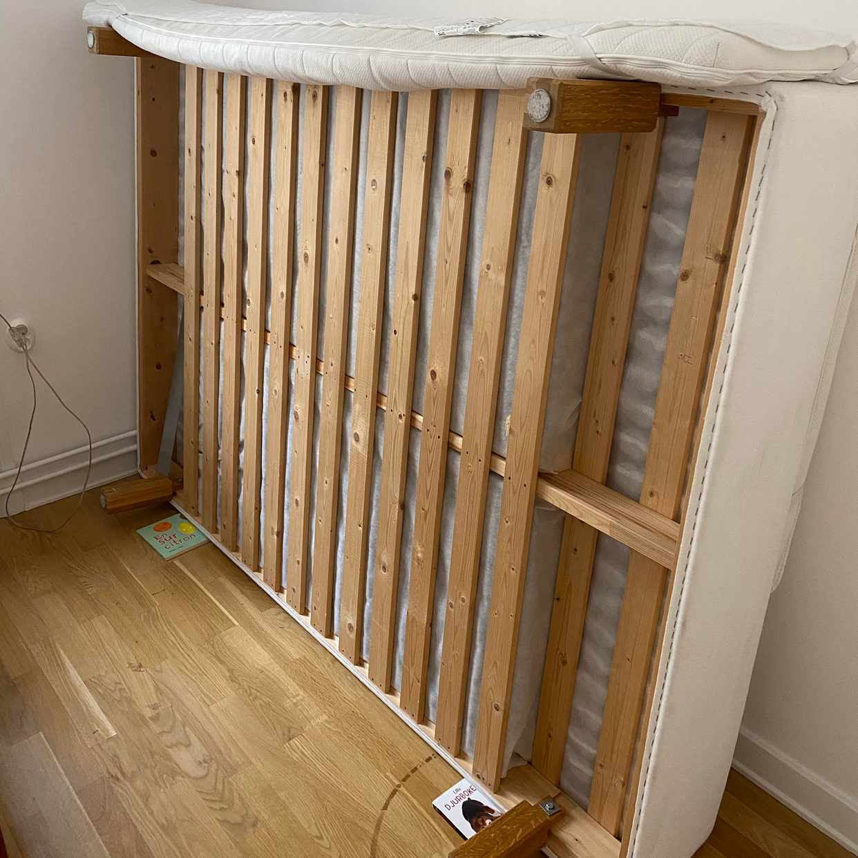 image of Säng, soffa, diskmaskin - Stockholms Stad