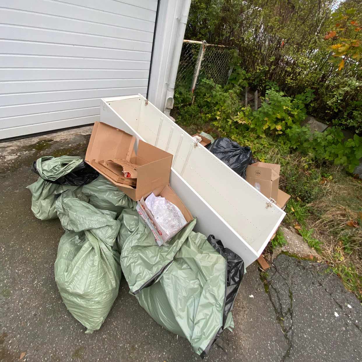 image of Diverse skräp - Göteborg