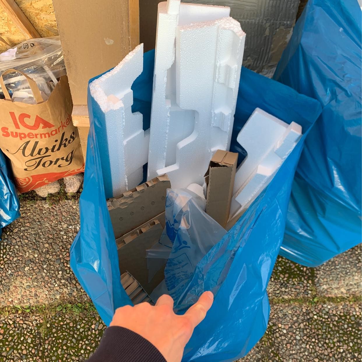 image of Ta bort lite blandat - Bromma