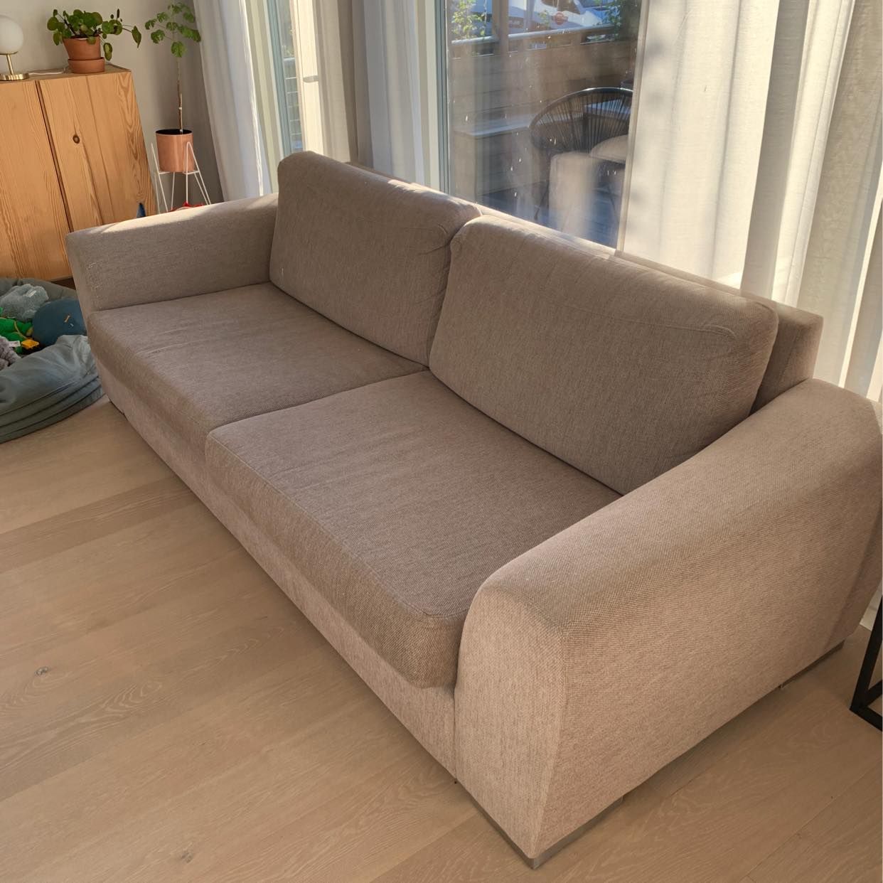 image of Soffa bortskänkes - Huddinge