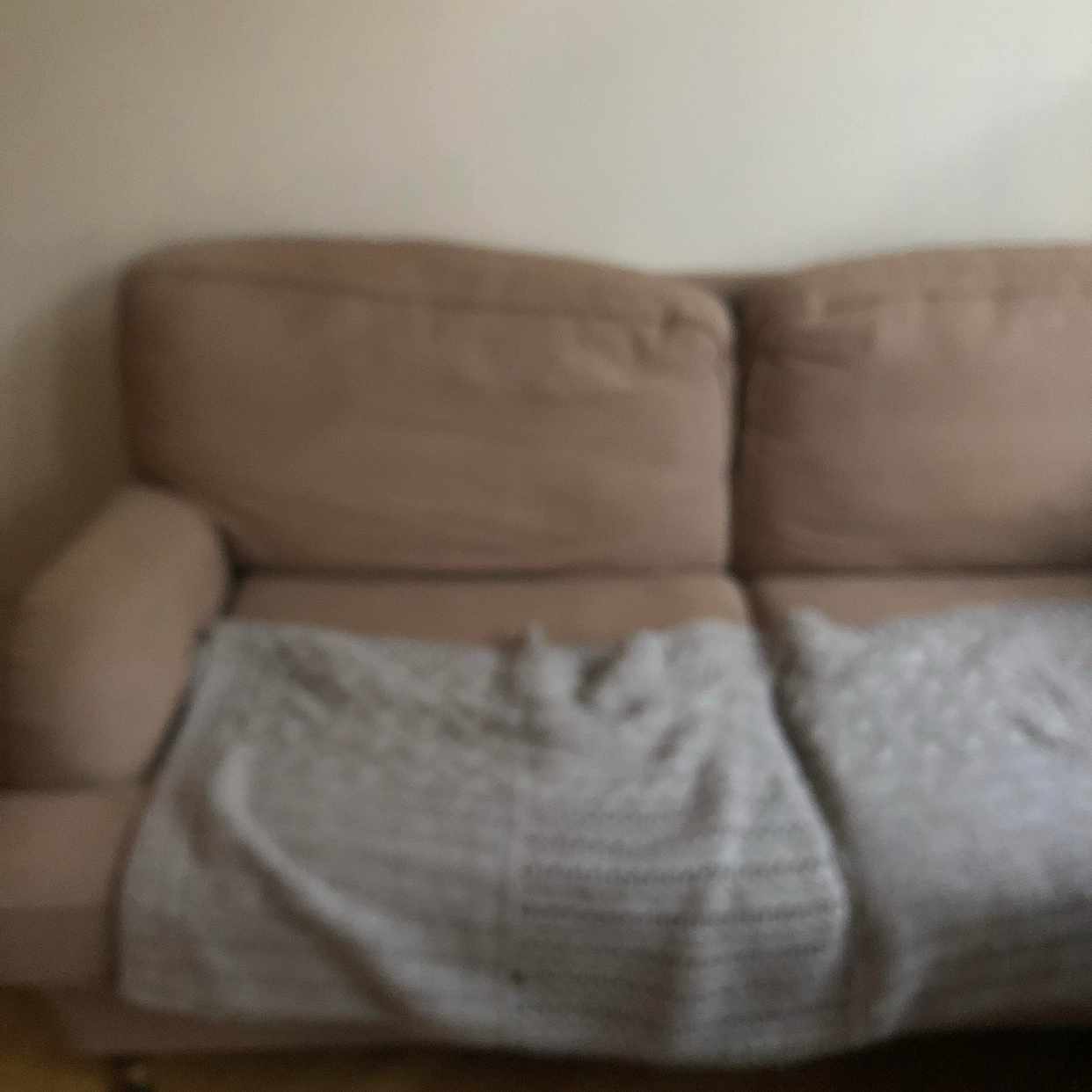 image of Säng, soffa, bord, stol - 