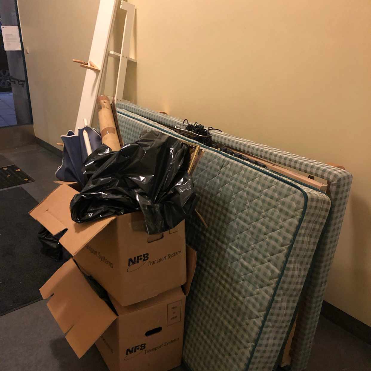 image of Bed and other thrash - Stockholm