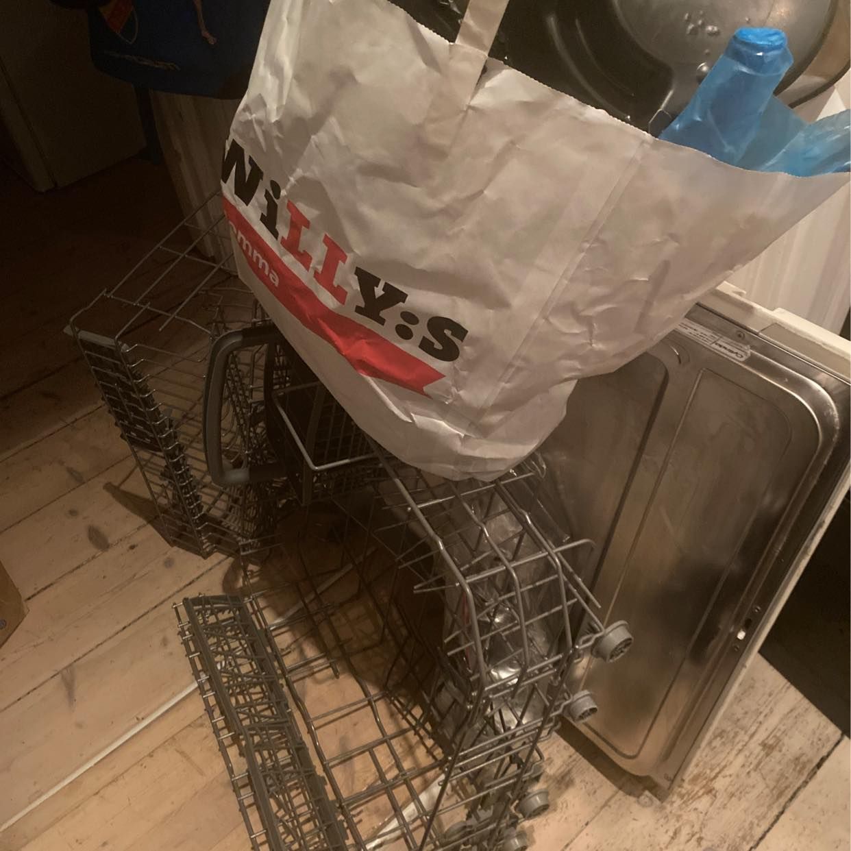 image of Dishwasher + bag - Stockholms Stad