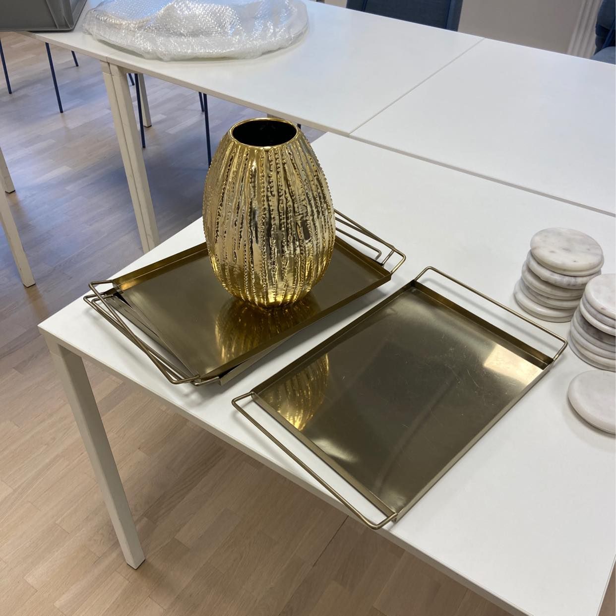 image of 4 guldbrickor + guldvas - Stockholm