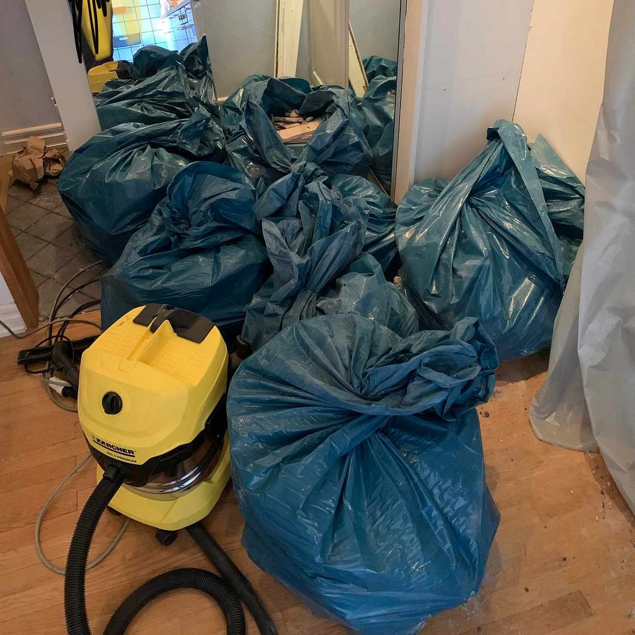 image of 7st säckar med lättbetong - Stockholm