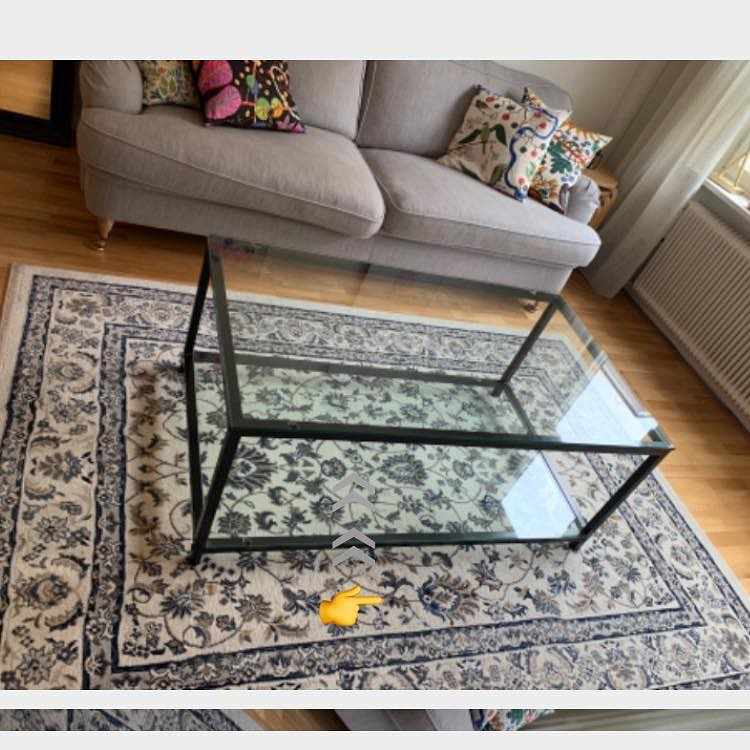 image of Glasbord och en Matta - 