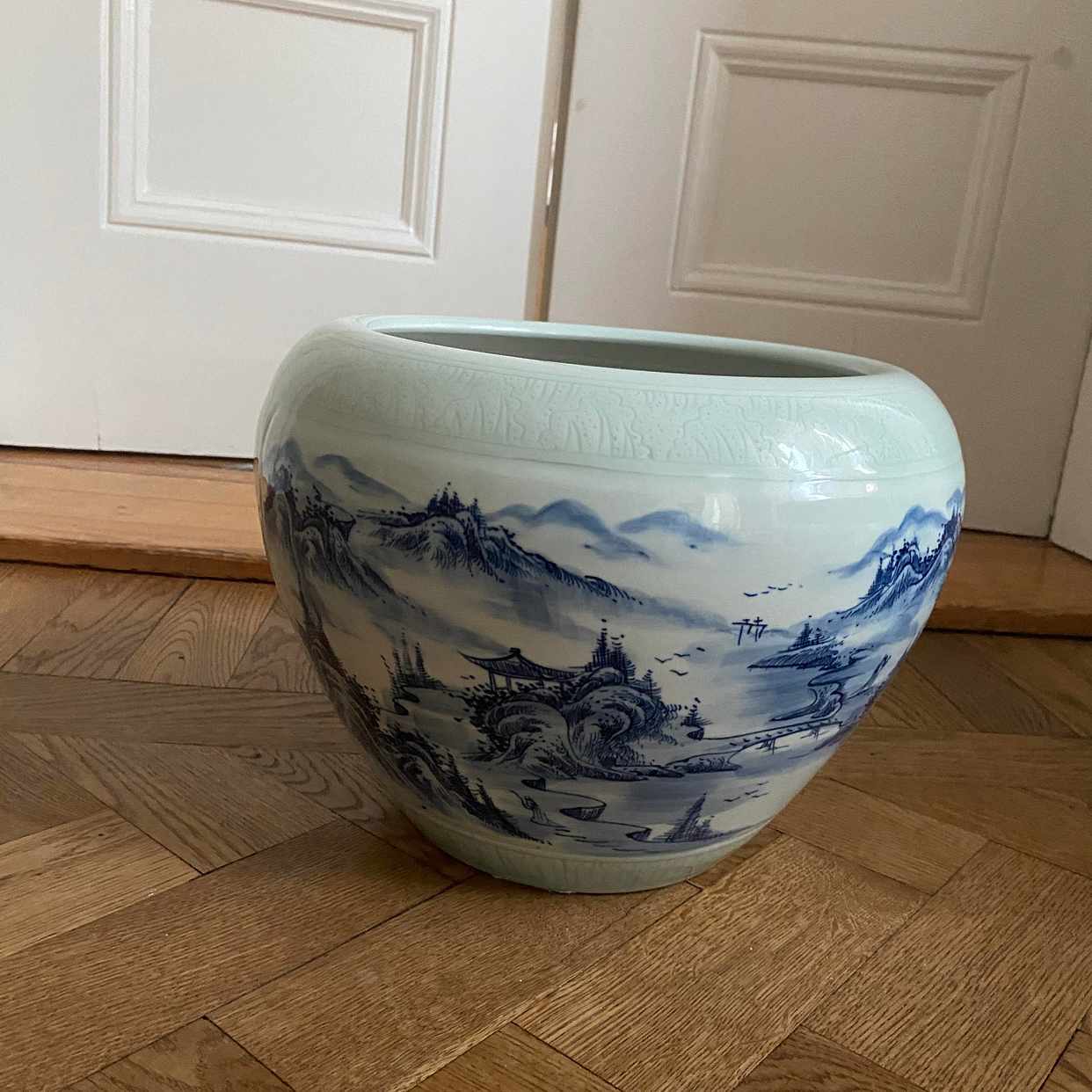 image of Free - antique vase - Stockholm