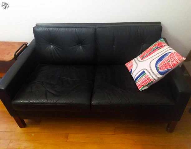 image of Retro svart skinnsoffa 60 - 