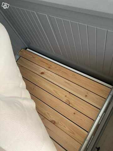 image of Säng och förvaring - 