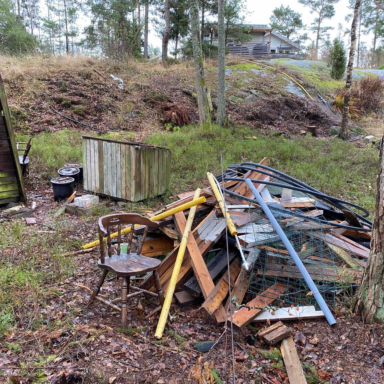 image of bräder, plast, metall - Värmdö