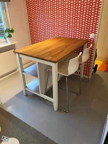 image of Köksö, barstolar och förv - 