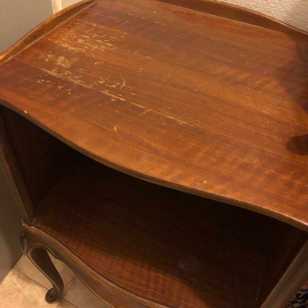 image of Pedestal table - Johanneshov
