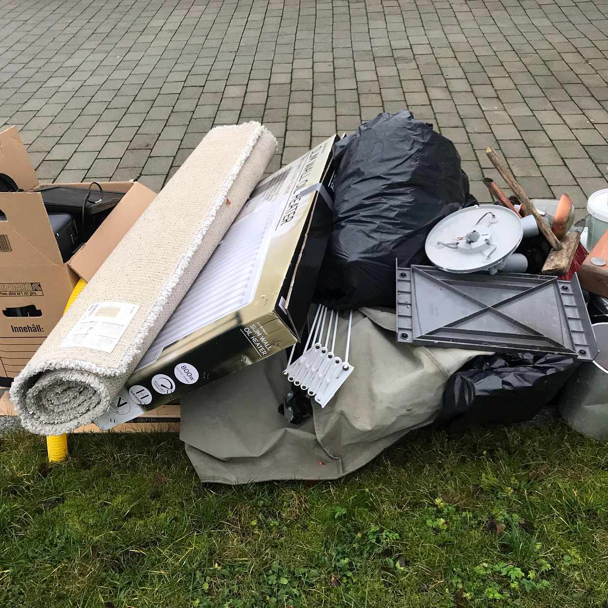 image of Elektronik, matta, färg - Enskede
