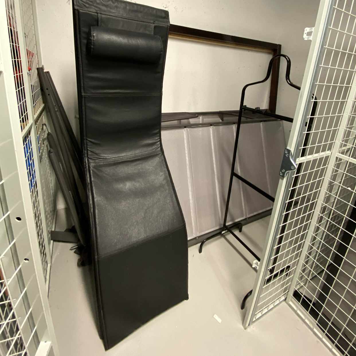 image of Clean basement - Täby