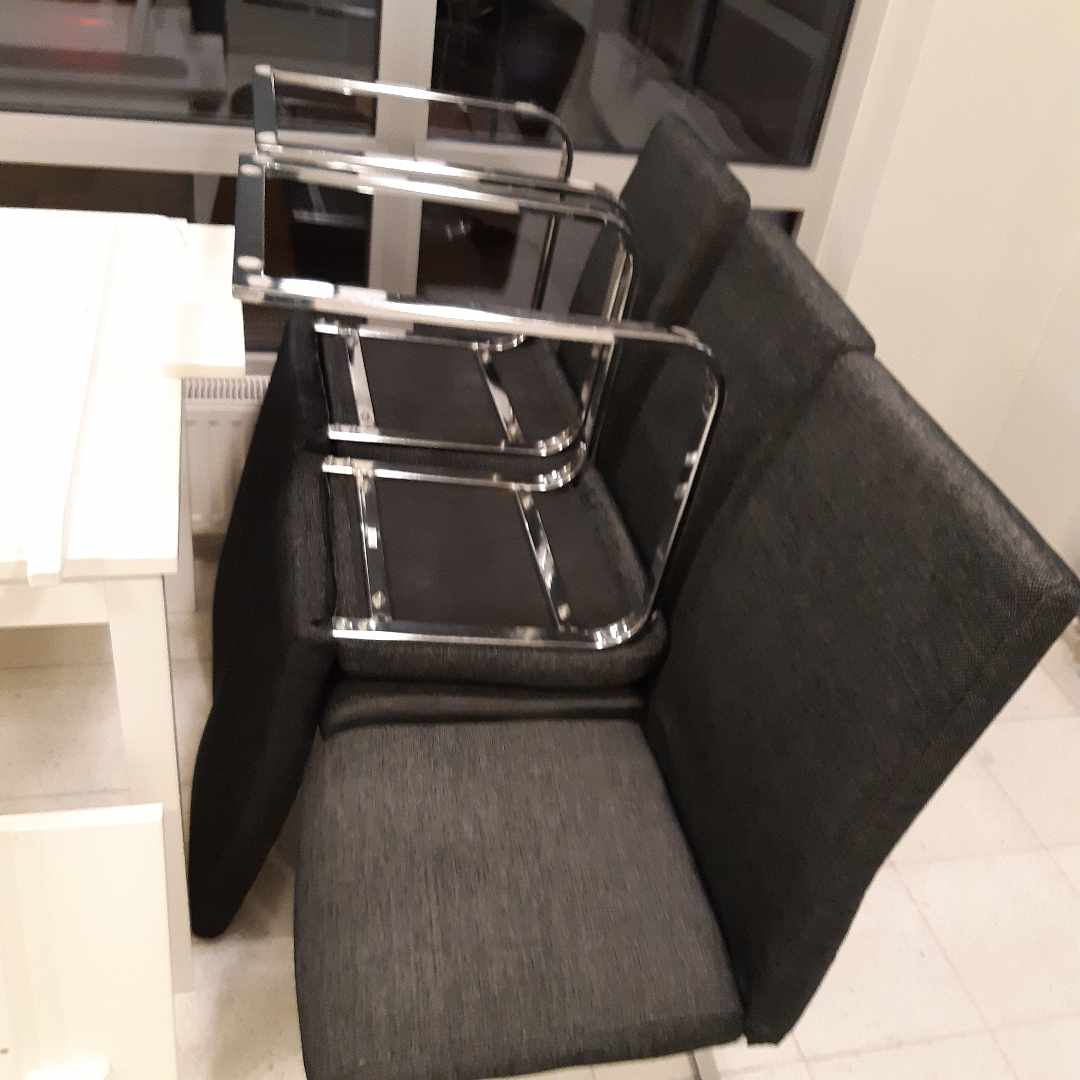image of Hämta bordet och stolar - 