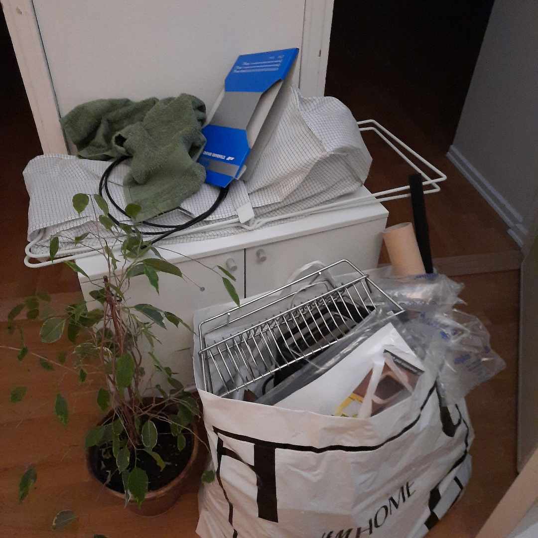 image of Mix pile of things - Stockholm