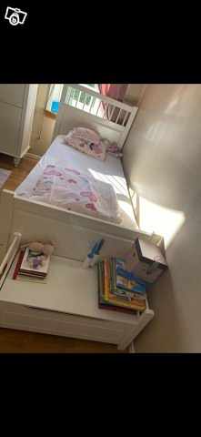 image of IKEA Hemnes säng 90*200 - 