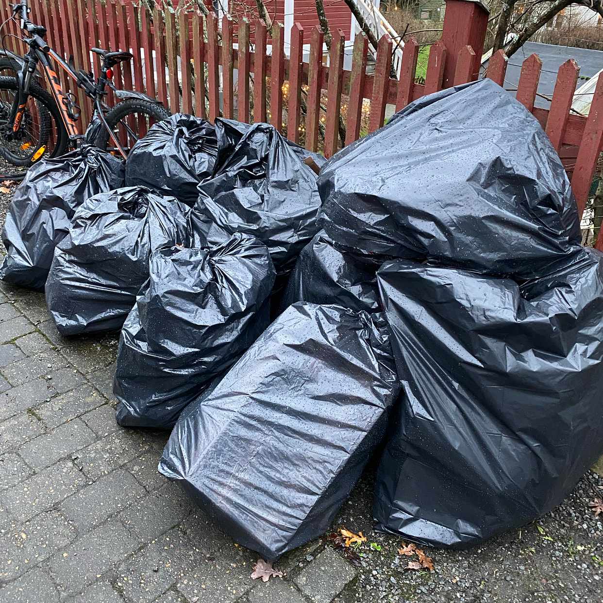 image of 9 säckar - Lidingö