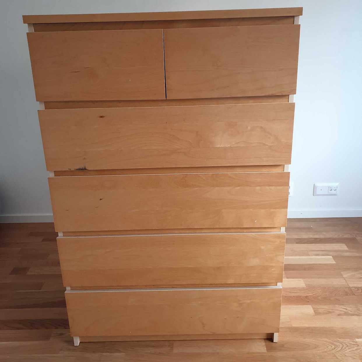 image of Ikea Malm byrå - Örebro