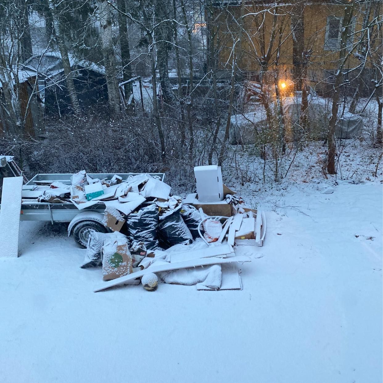 image of Köra bort avfall - Enskede