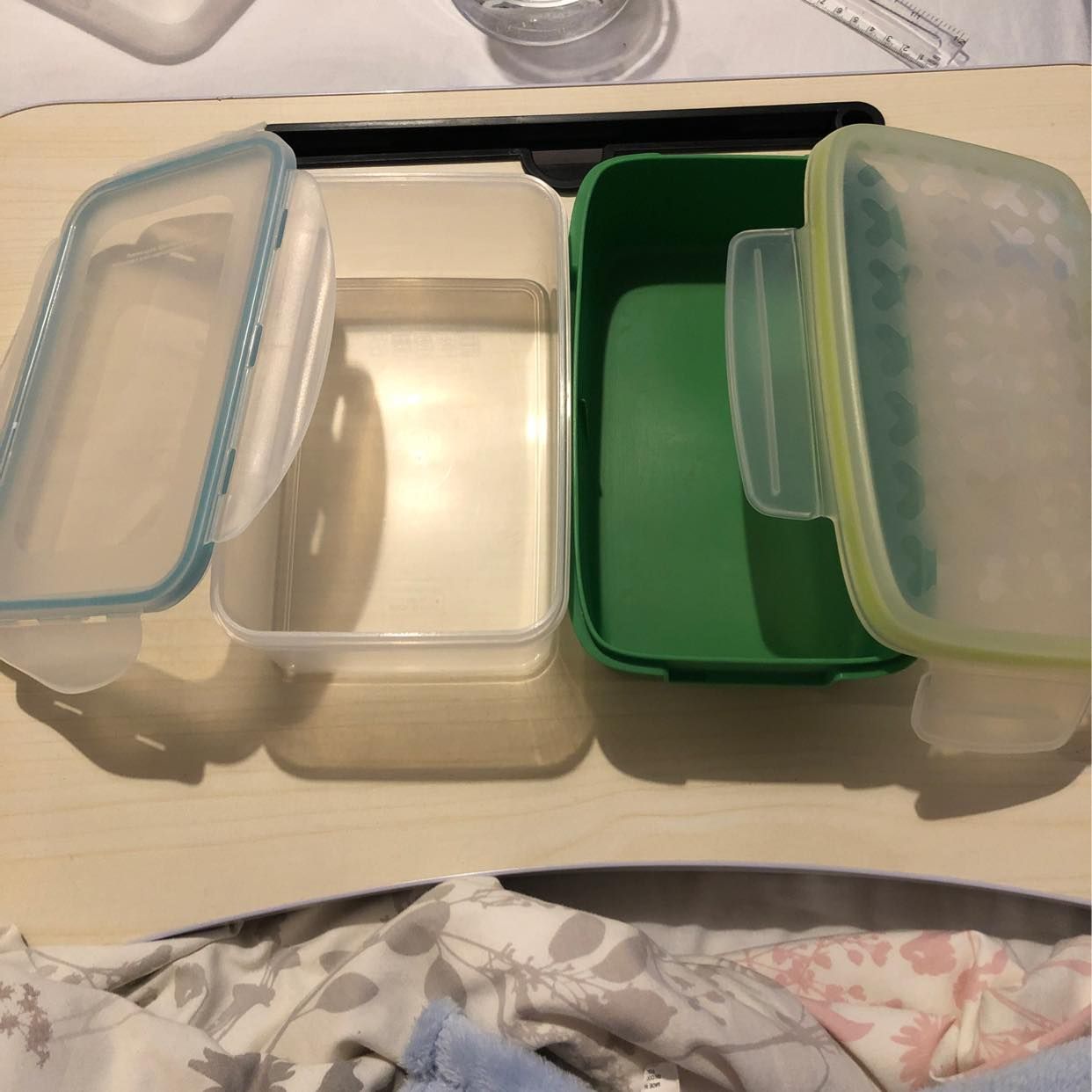 image of Set of 2 tupperware - Walthamstow, London
