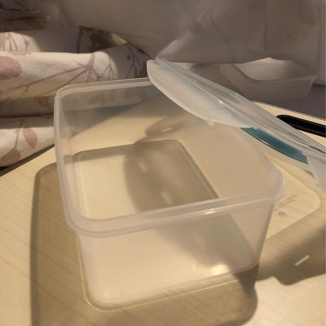 image of Set of 2 tupperware - Walthamstow, London