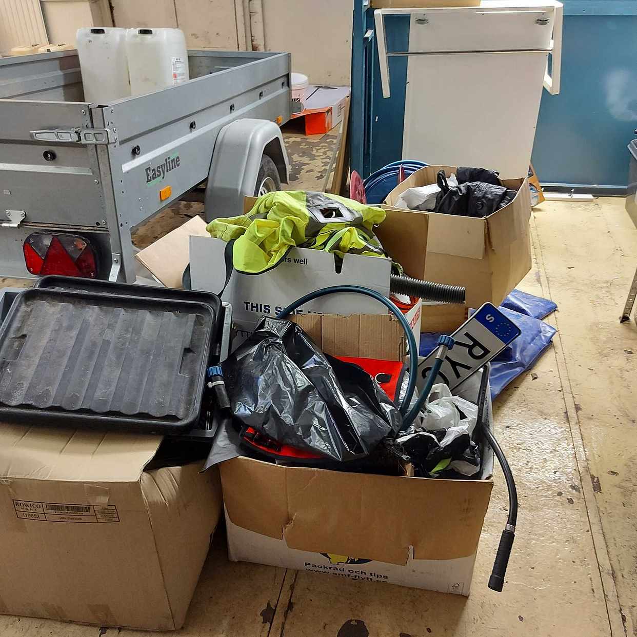 image of 7st bigbag och endel skrä - Nacka
