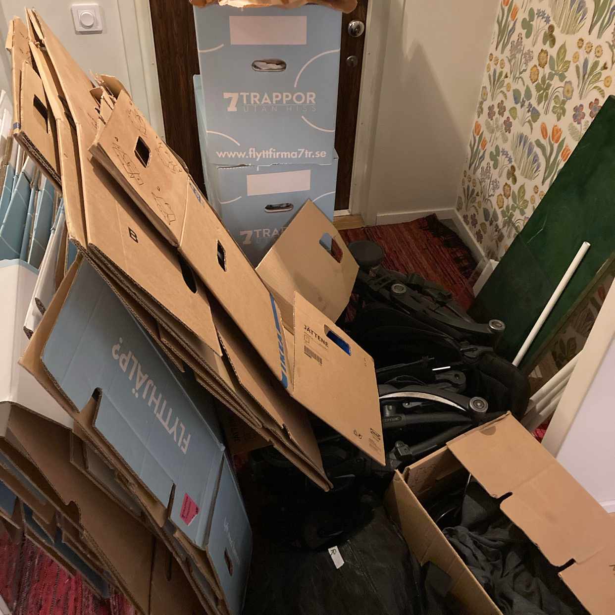 image of boxes, toys, kids shoes - Stockholm