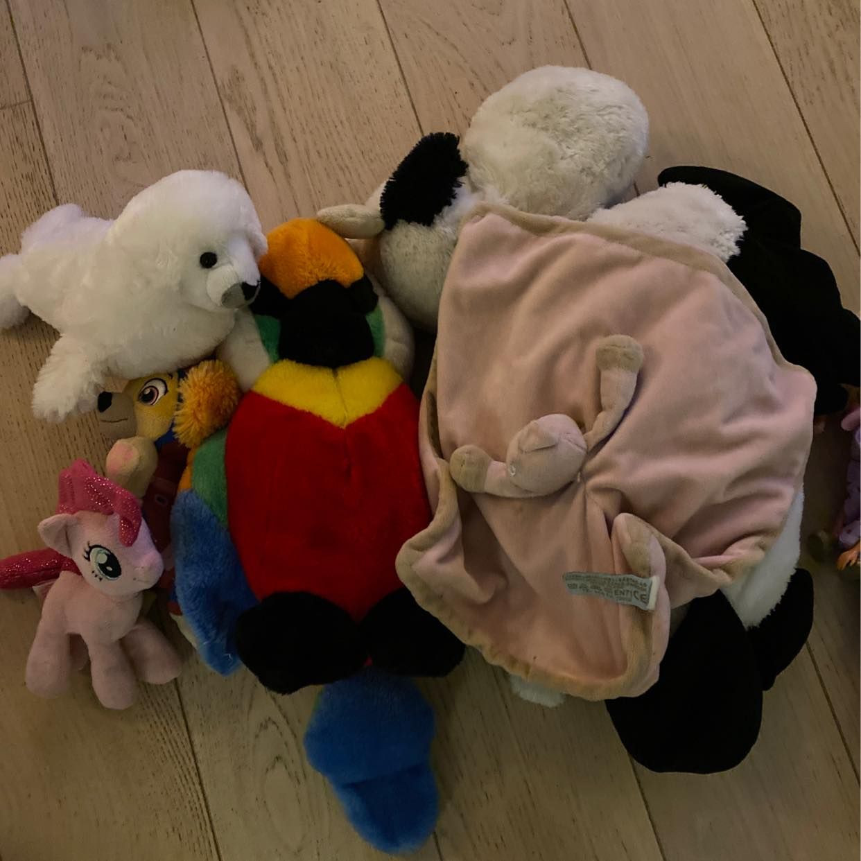 image of Gosedjur, barbies, Lego - Täby