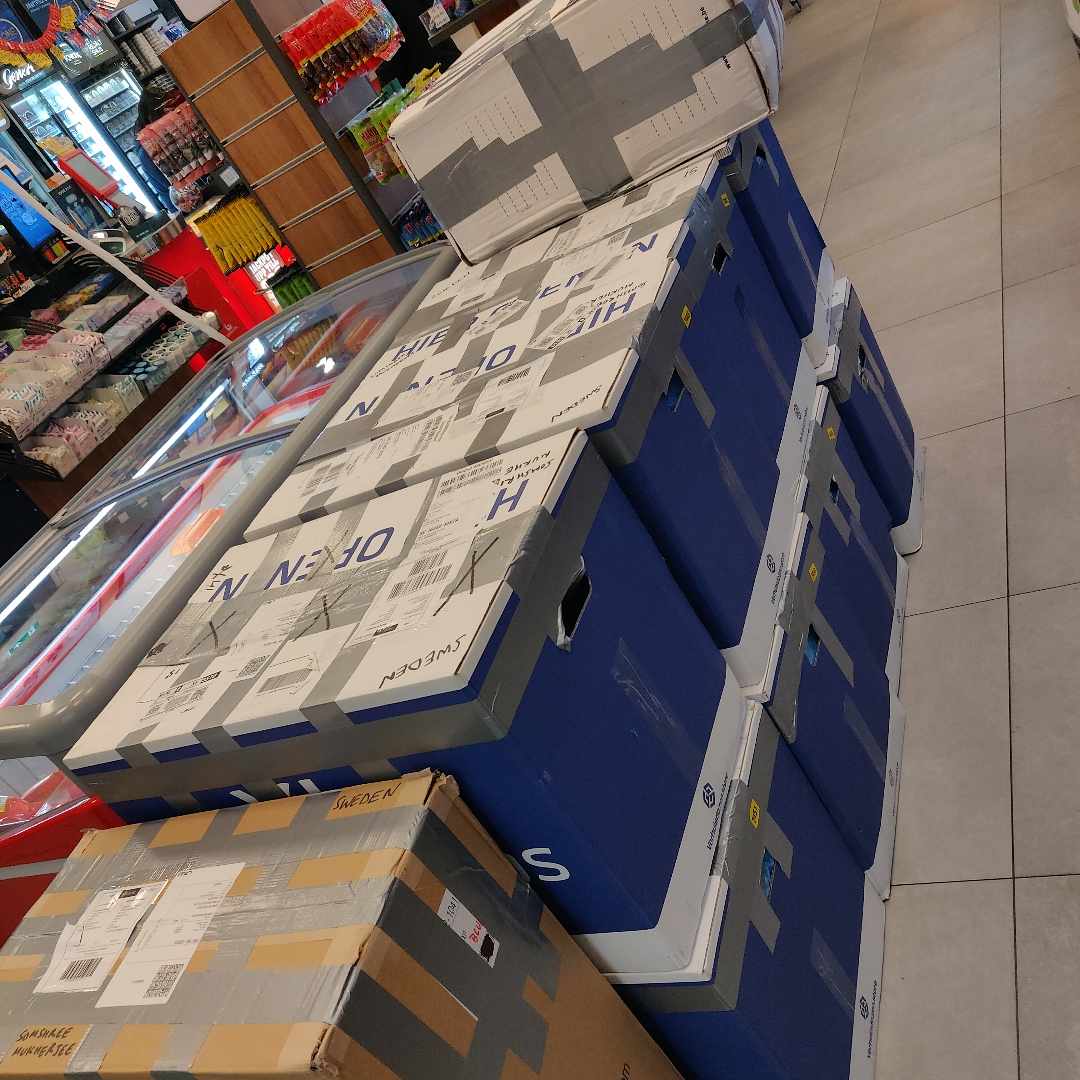 image of Moving 10 large boxes - 