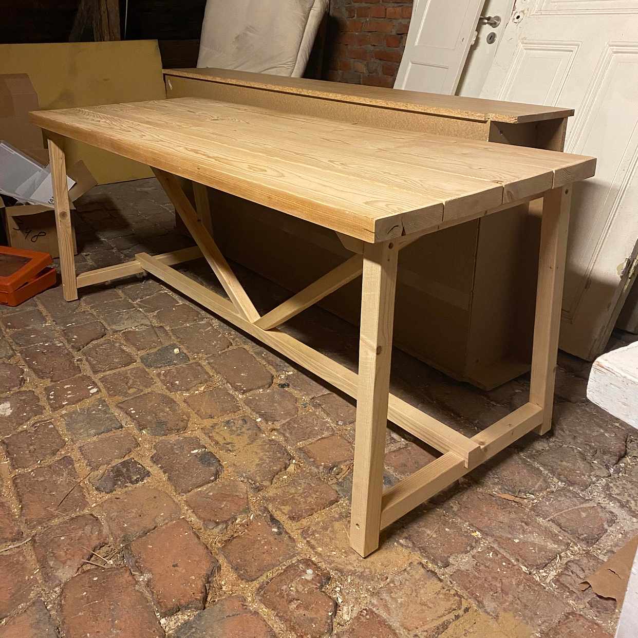 image of Flytta köksbord - 