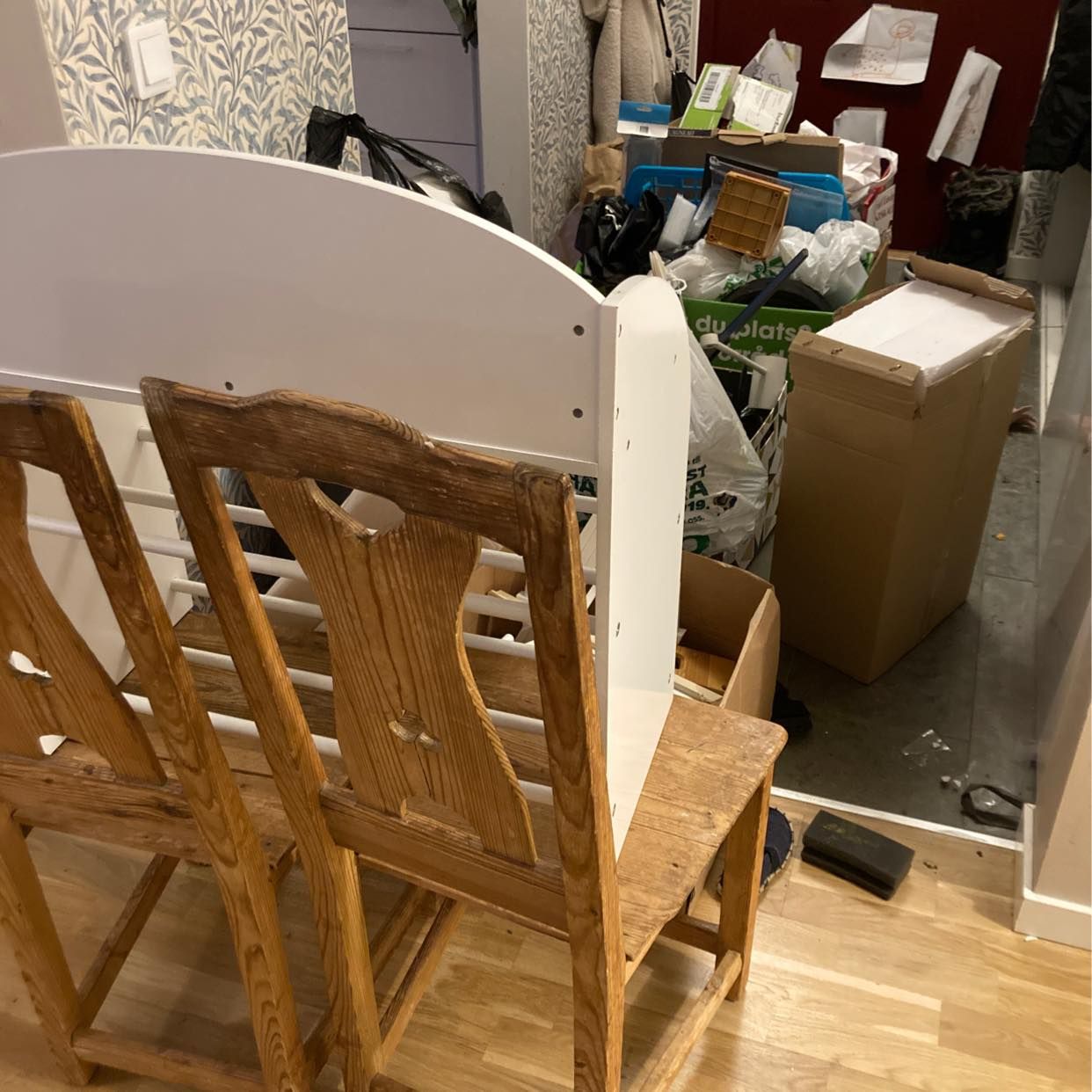 image of Soffa plus, stolar, hylla - Stockholm