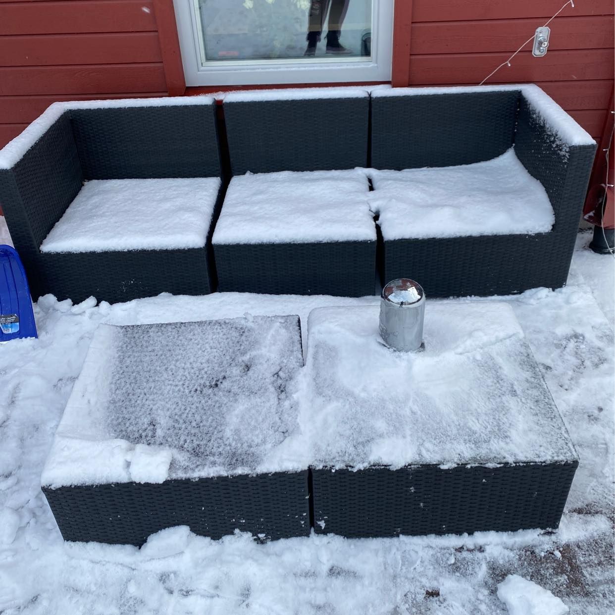 image of Julgran och utemöbler - Västerhaninge