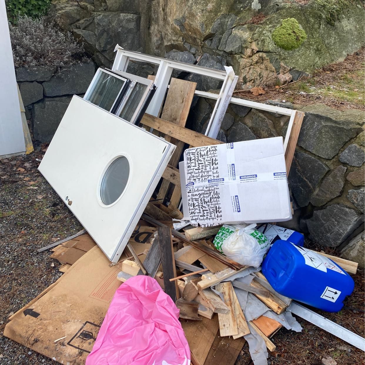 image of Byggavfall för tippning - Nacka